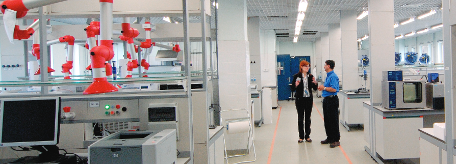 Sakhalin Energy Utilizes Thermo Scientific™ SampleManager LIMS™ for Largest Russian LNG Project Ever [...](2)